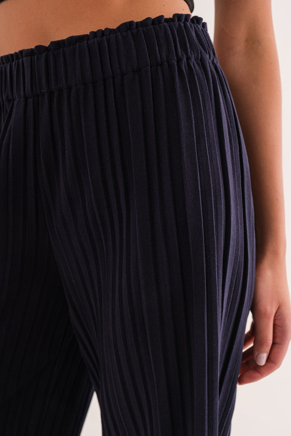 Pleated Knit Wide Pants